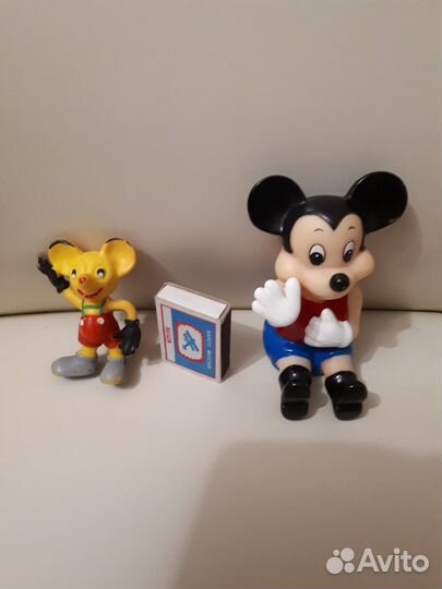 Продаются фигурки Микки Мауса