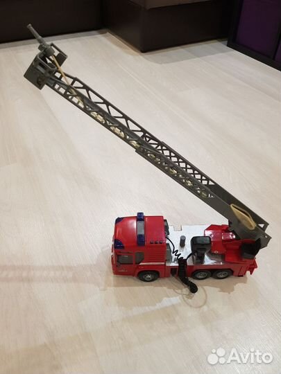 Игрушка пожарная машина