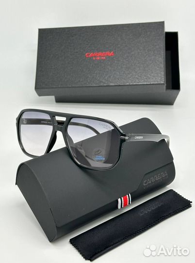 Солнцезащитные очки carrera