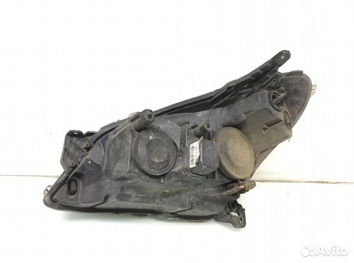 Фара правая Opel Astra H 1.9 cdti 2007