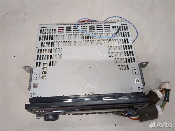 Магнитола Toyota Avensis 1, 2000