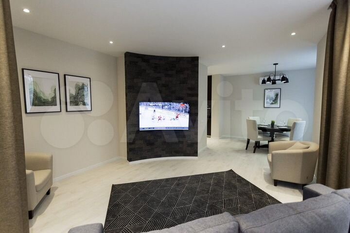 3-к. квартира, 100 м², 3/14 эт.