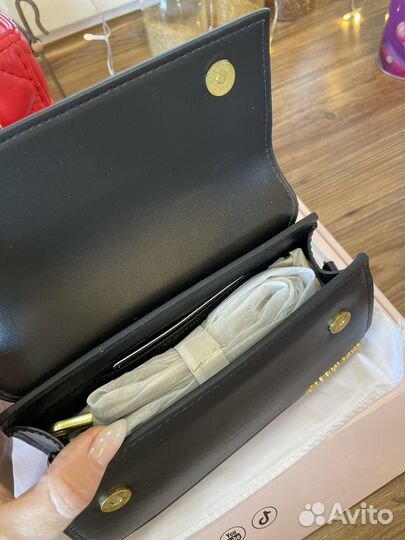 Сумочки и аксессуары