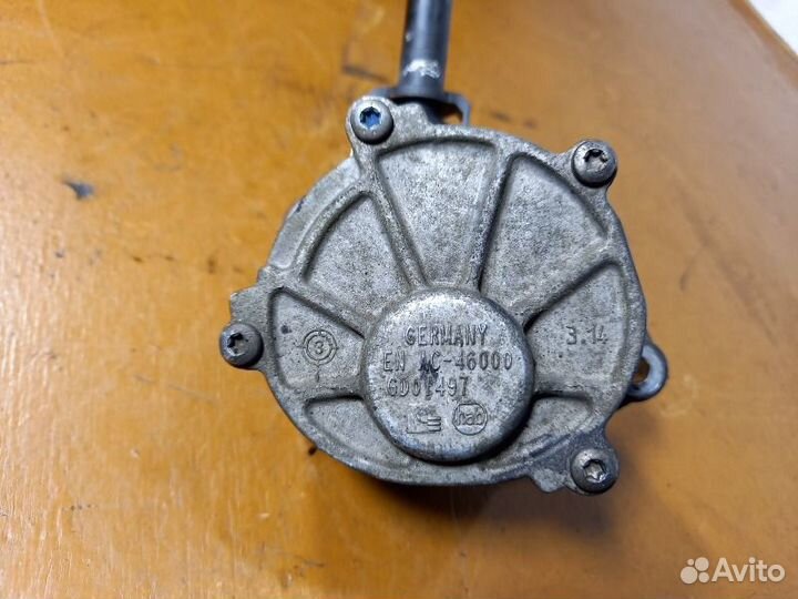 Насос вакуумный Mercedes E-Class W212 OM651 2.2