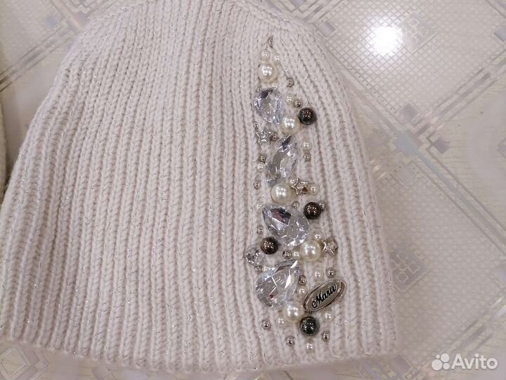 Шапка женская вязаная с камнями