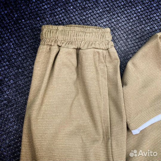 Спортивные Костюмы (Магазин)