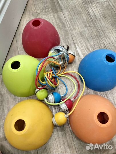 Люстра Улыбка, разноцветные плафоны