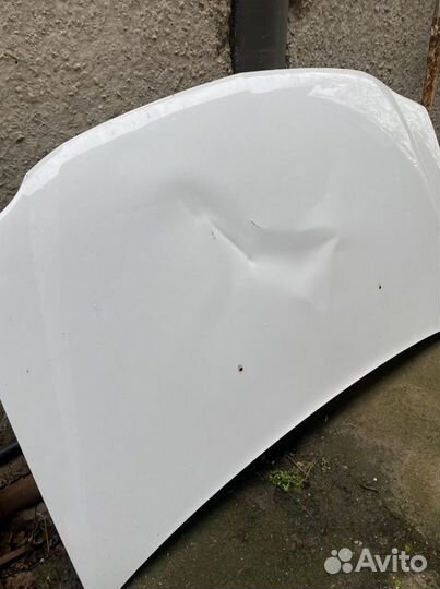 Капот Largus cross