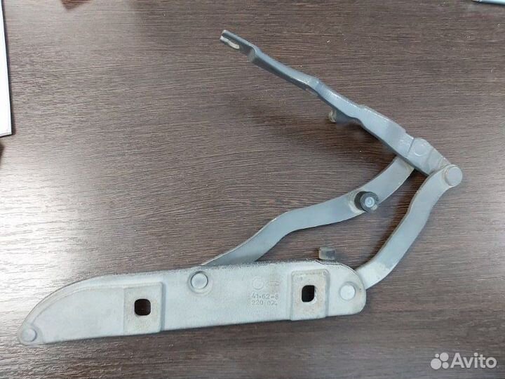 Петля крышки багажника правая Bmw 320I E46 M52TU