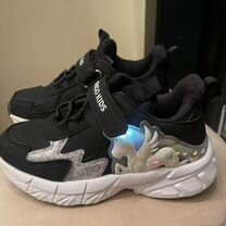 Кроссовки для девочки светящиеся 29