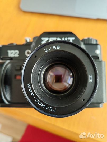 Плёночный фотоаппарат Zenit 122