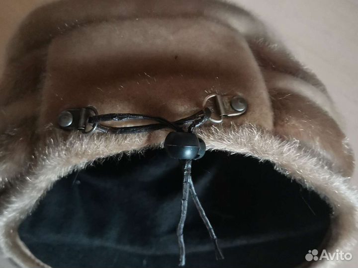 Шапка женская из меха нерпы