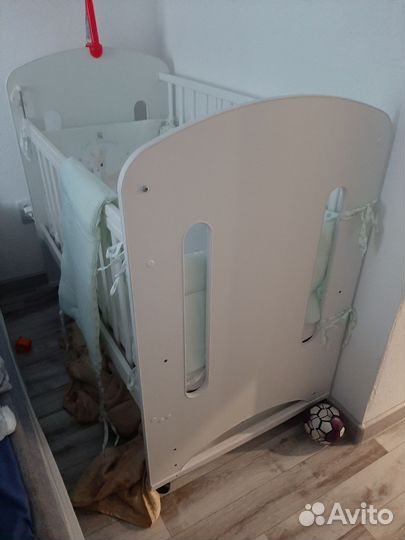 Детская кроватка