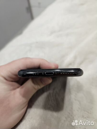 iPhone Xs, 64 ГБ