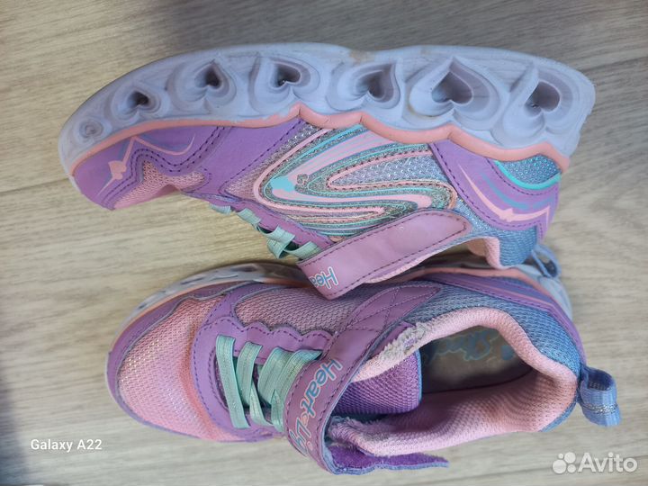 Кроссовки для девочки 28.5