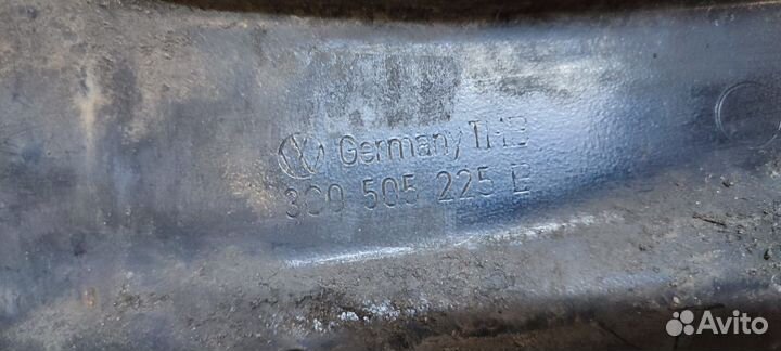 Рычаг задний левый продольный Volkswagen