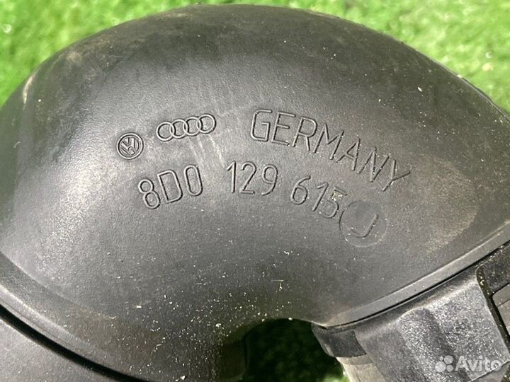 Патрубок интеркулера Audi A4 A6 Passat