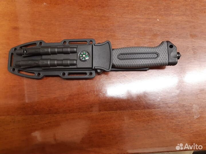 Ножи, туристический кейс, набор для выживания