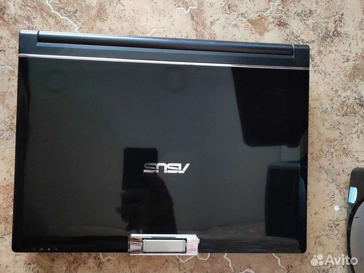 Ноутбук асус