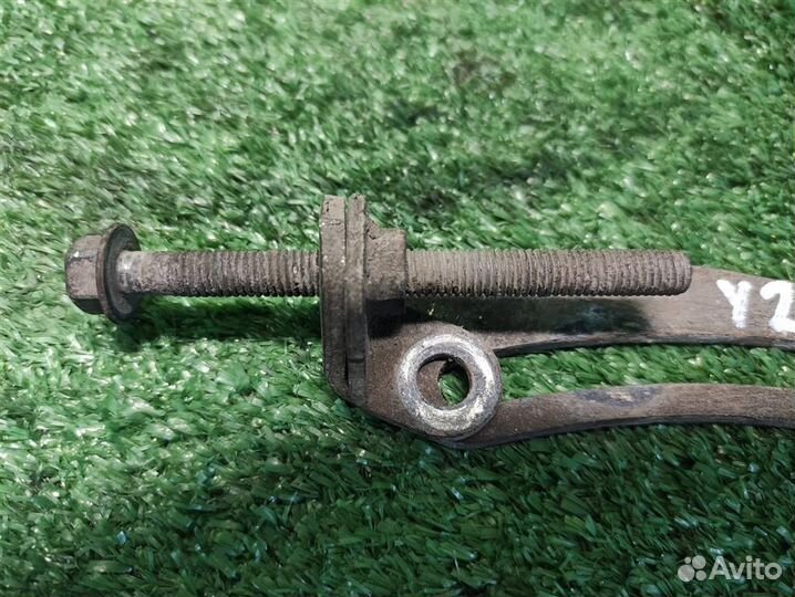 Натяжитель ремня Toyota Yaris P90 2010