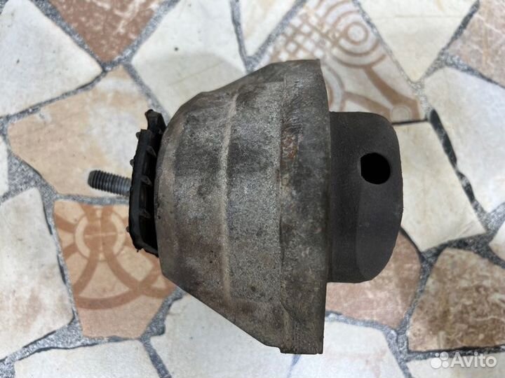 Подушка двигателя Bmw 530I седан 3.0 (N52B30AF)