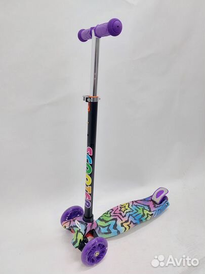 Трехколесный самокат maxi принт Звезды (новый)