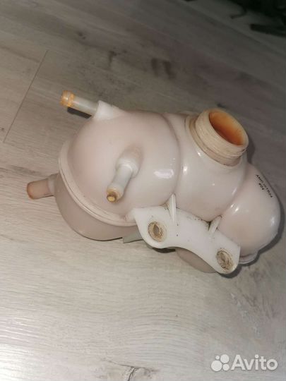 Расширительный бачок Chevrolet Lanos 1.5