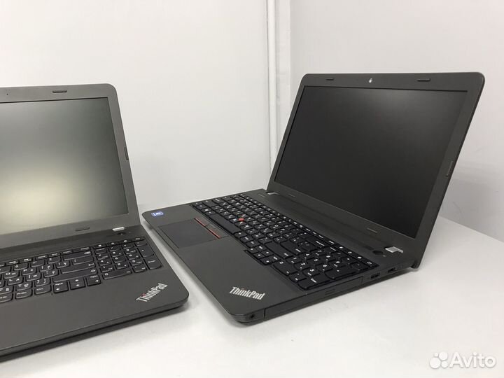 Ноутбуки Lenovo ThinkPad e555 с док-станцией