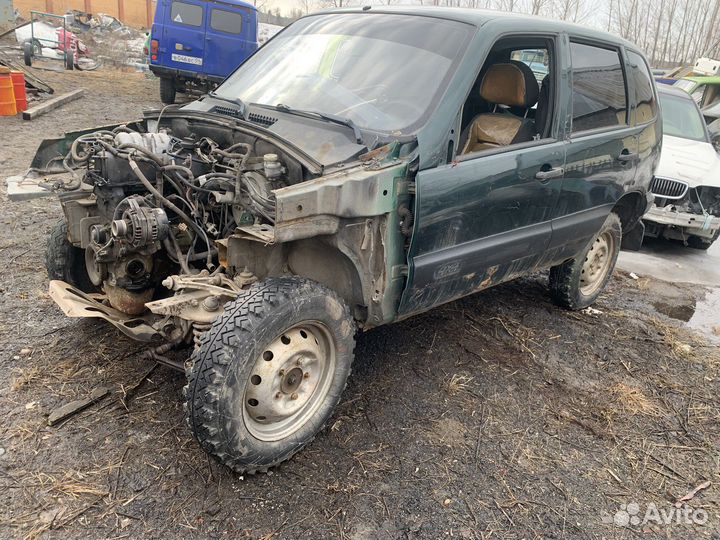 Шевроле нива (по запчастям )