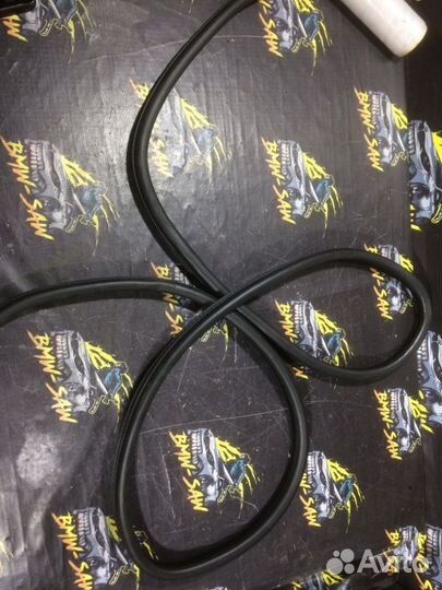 Уплотнитель двери задний правый Bmw 3 E46 sedan