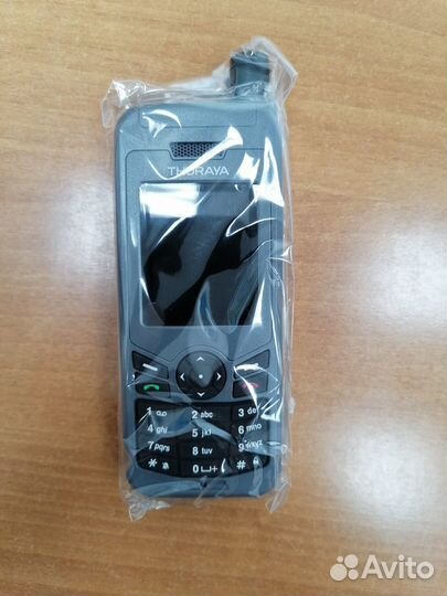 Спутниковый телефон Thuraya XT-lite + 100