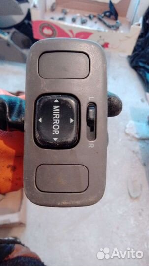 Блок управления электро зеркалами Тойота Королла