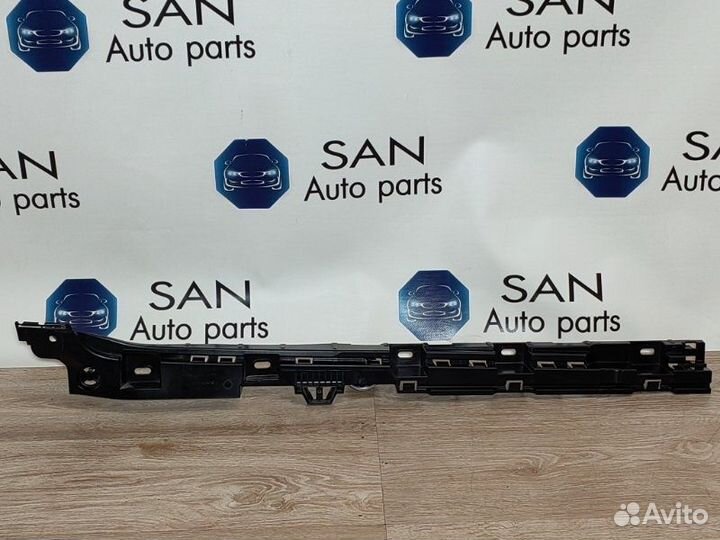 Кронштейн порога задний правый Bmw 5 F10 N63B44