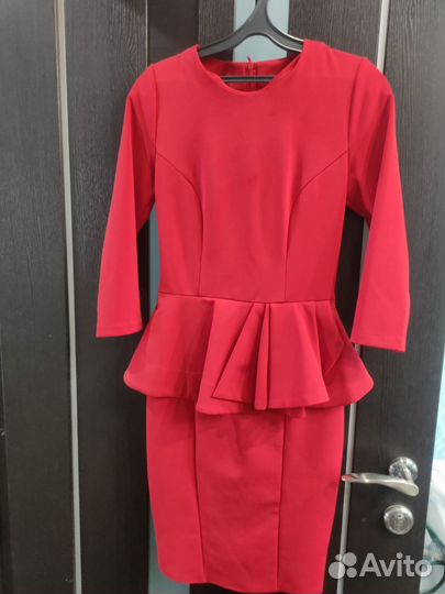 Платье женское 42 44