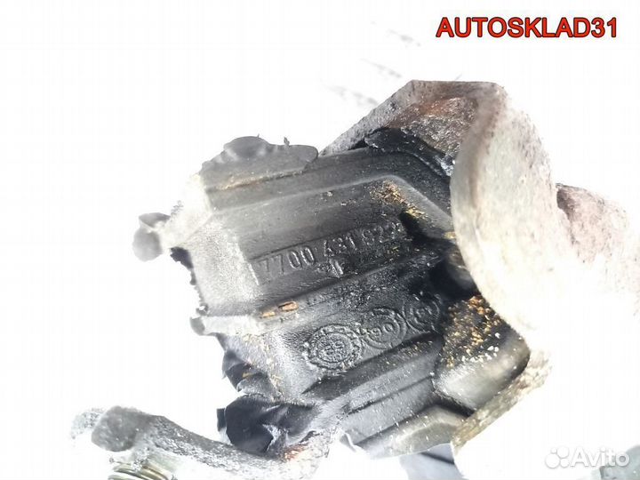 Опора двигателя правая Renault Megane 1 1.6 K7M