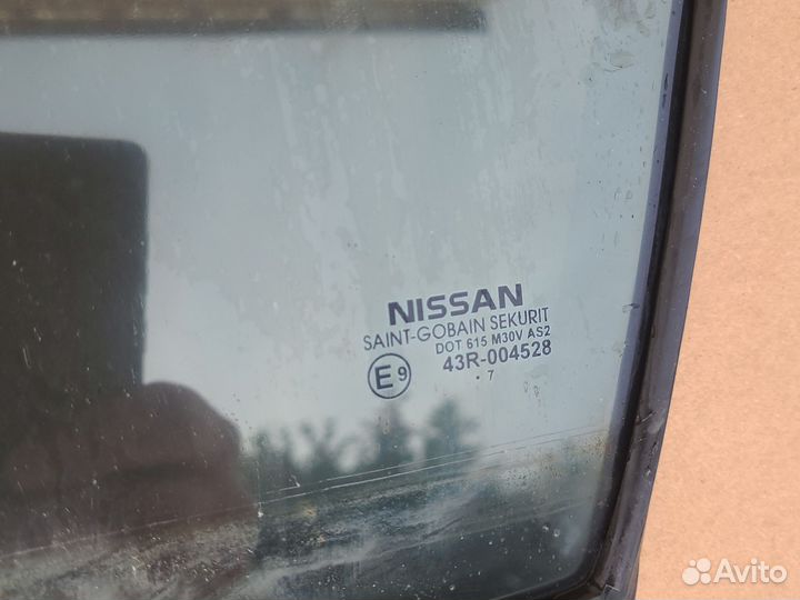 Форточка задняя левая (правая) Nissan Tiida C11