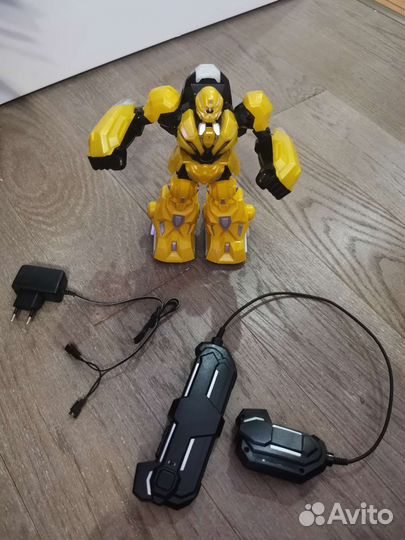 Робот и другие игрушки