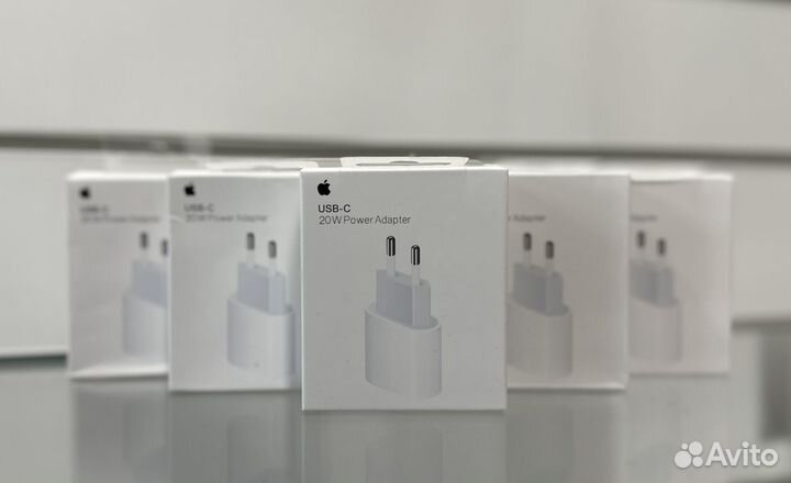 Блок/адаптер Apple 20W USB-C