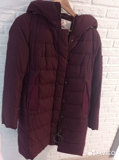 Продам женский зимний пуховик