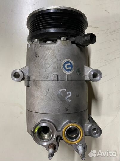 Компрессор кондиционера Volvo S60