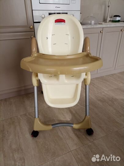 Детский стульчик для кормления