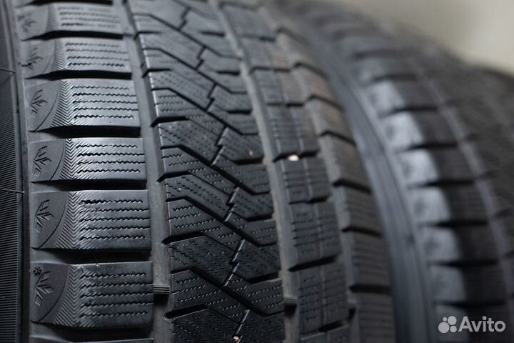 Triangle Snowlink TWT02 255/60 R18 112V