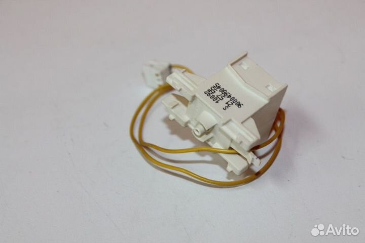 Кнопка сетевая Bosch 611295 бу. 3007