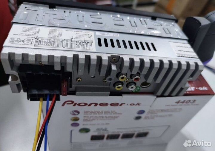 Автомагнитола Pioneer(с экраном)