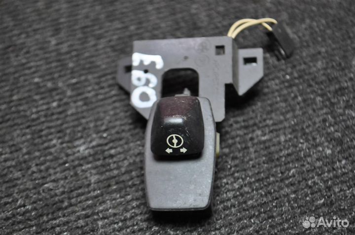 Кнопка BMW 5 series E60