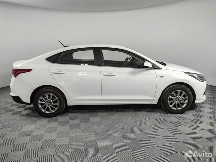 Hyundai Solaris 1.6 AT, 2022, 30 177 км