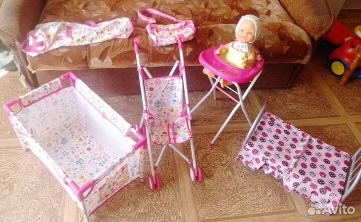 Коляска, манеж, стул для кормления