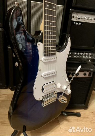 Электрогитара + Комбоусилитель (комплект)