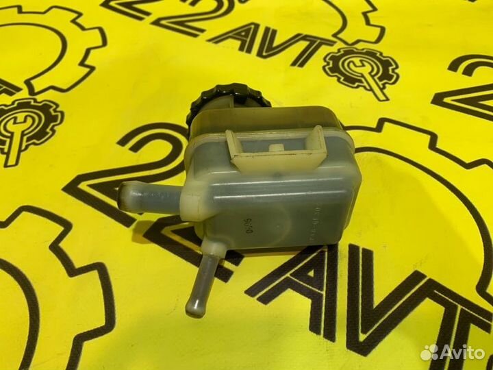 Бачок гидроусилителя руля Toyota Vista ZZV50