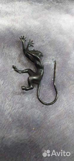 Сувенир черт